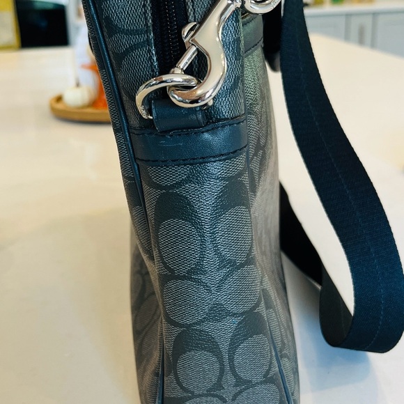 Coach Laptop Messenger Bag In Monogram Waxed Canvas - Grey - Picture 5 of 10